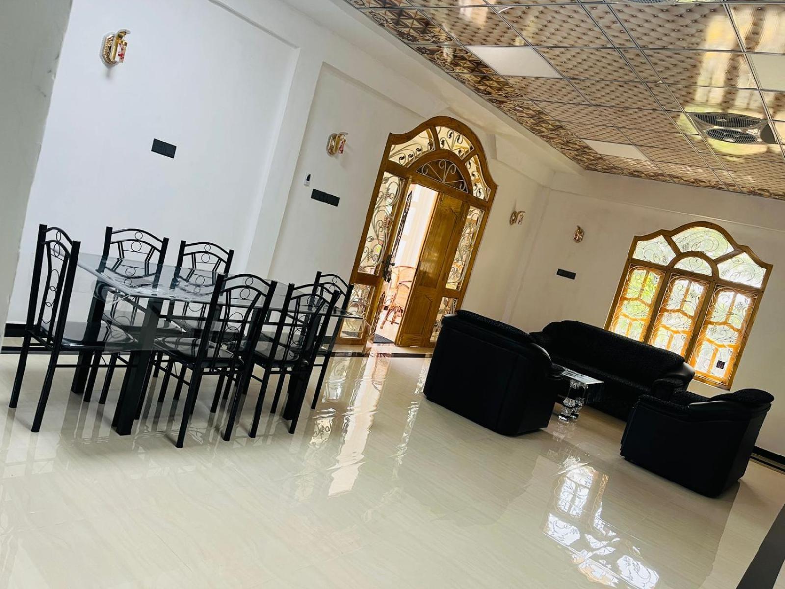 J & J Homestay Jaffna Luaran gambar